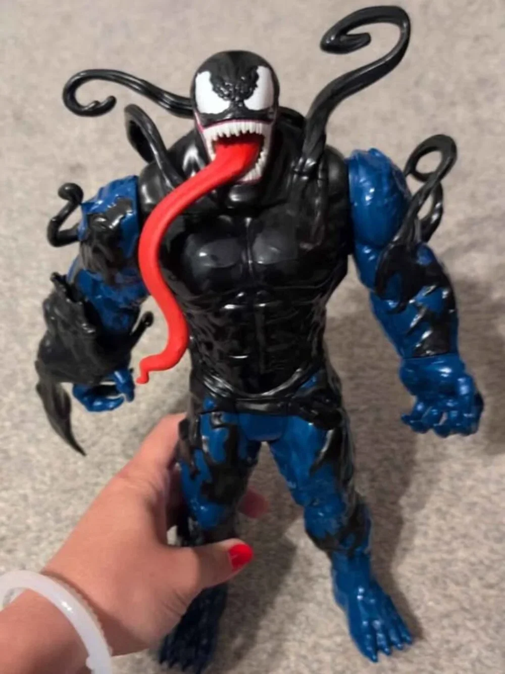 Big action figure Venom with liquid inside